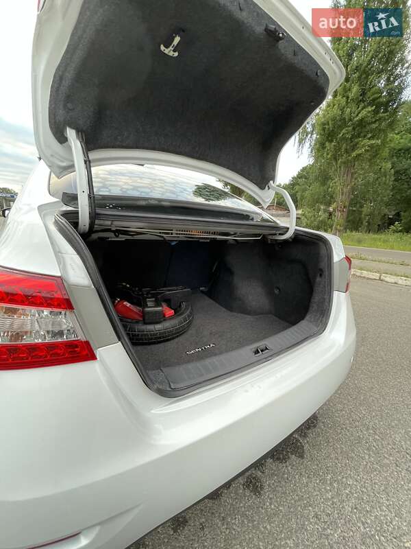 Седан Nissan Sentra 2015 в Чернігові фото 24 Седан Nissan Sentra 2015 в Чернігові