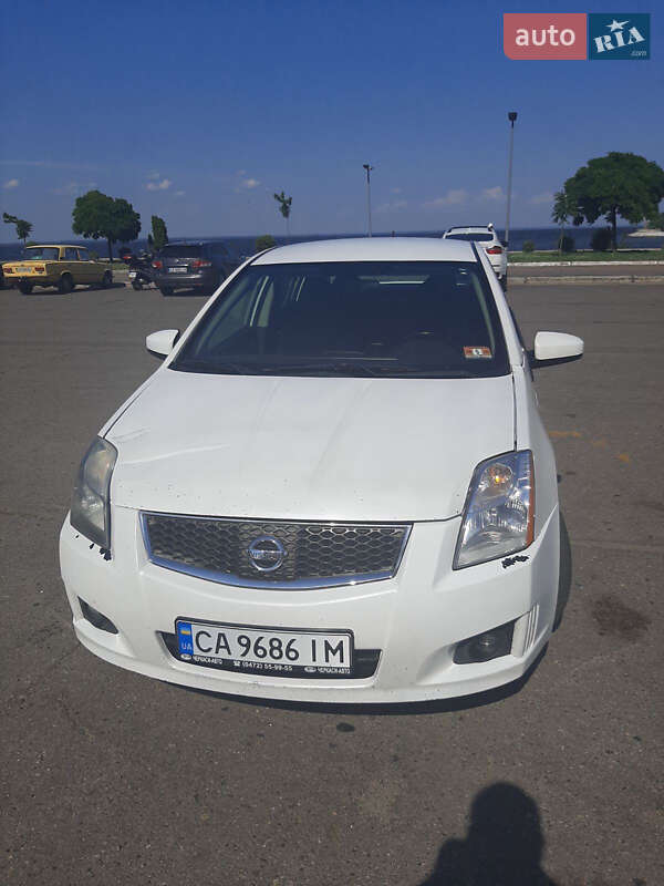 Седан Nissan Sentra 2011 в Черкасах