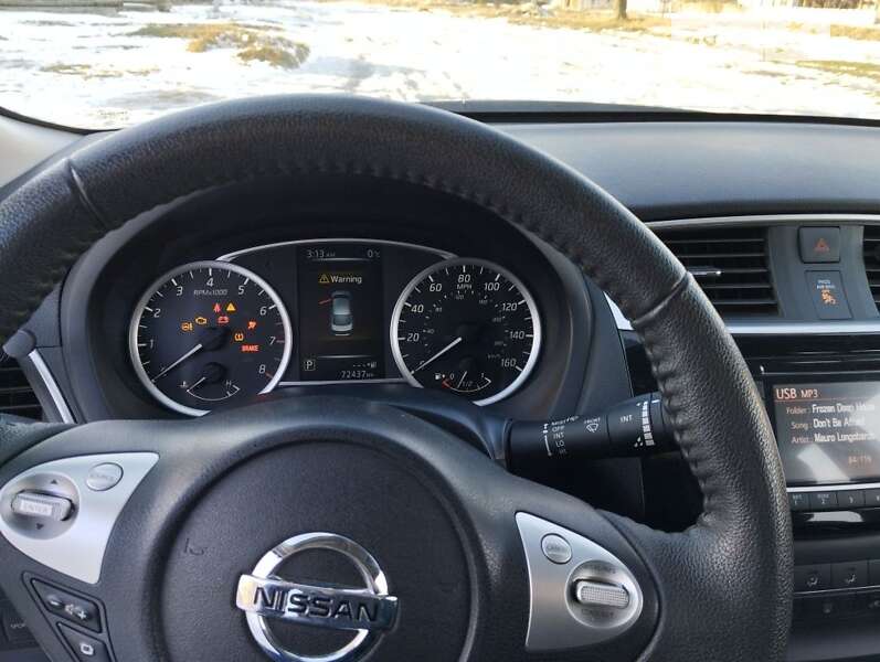 Седан Nissan Sentra 2017 в Ромнах