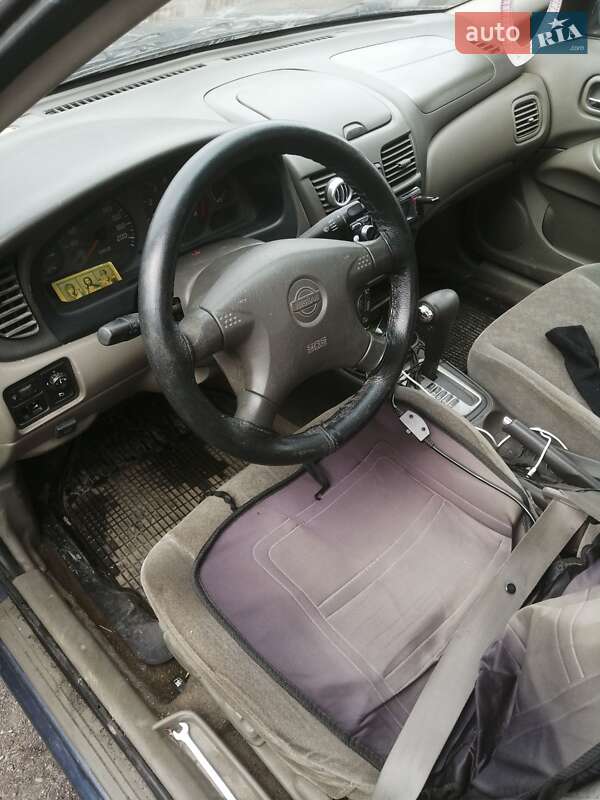 Седан Nissan Sentra 2000 в Білій Церкві