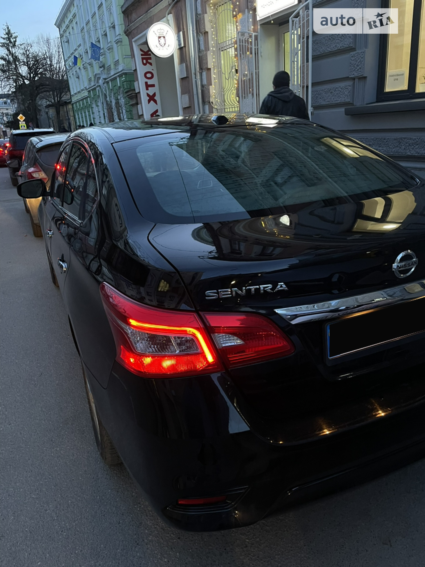 2019 Nissan Sentra - мініатюра 4