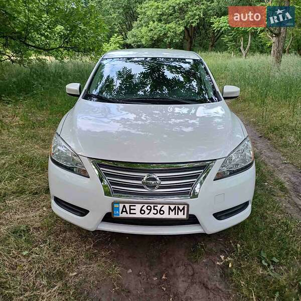 Седан Nissan Sentra 2015 в Дніпрі