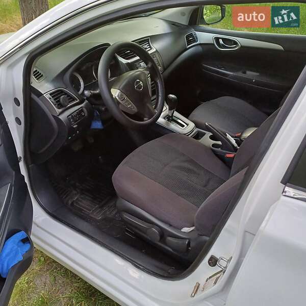 Седан Nissan Sentra 2015 в Дніпрі