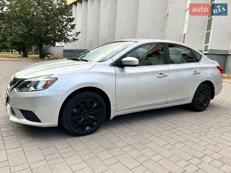 Седан Nissan Sentra 2016 в Запорожье