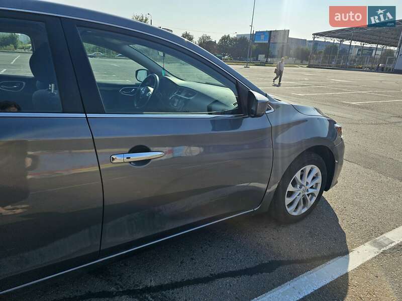 Седан Nissan Sentra 2018 в Рівному фото 2 Седан Nissan Sentra 2018 в Рівному