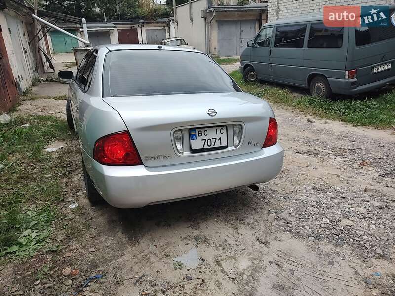 Седан Nissan Sentra 2006 в Львові