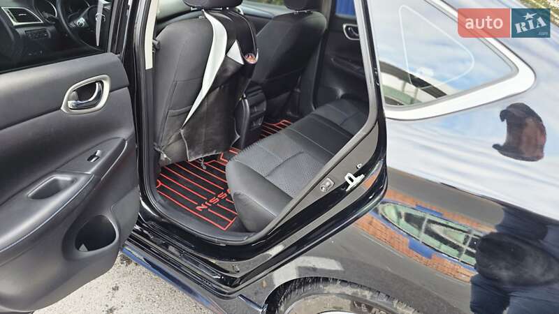 Седан Nissan Sentra 2017 в Днепре