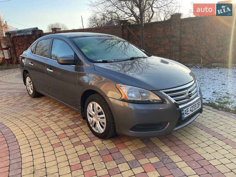 Седан Nissan Sentra 2015 в Дніпрі