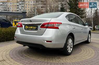 Седан Nissan Sentra 2015 в Львові