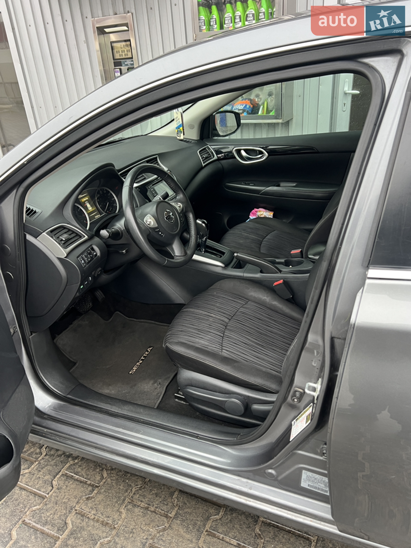 2017 Nissan Sentra - мініатюра 8