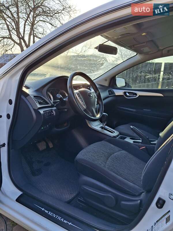 Седан Nissan Sentra 2015 в Новом Ярычеве