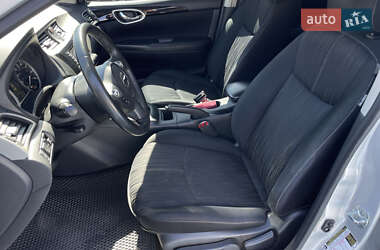 Седан Nissan Sentra 2018 в 