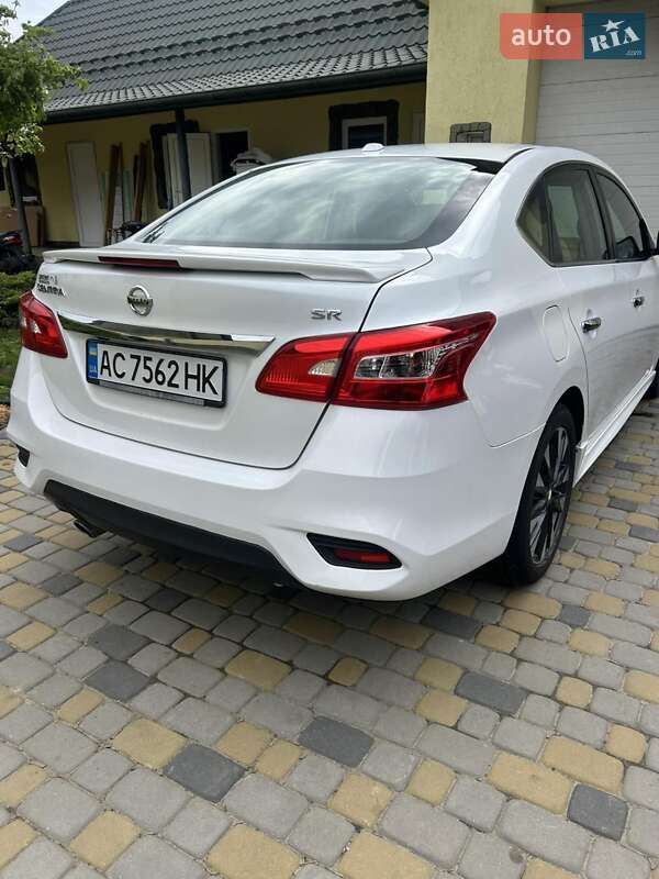 Седан Nissan Sentra 2017 в Луцьку