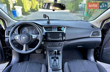 Седан Nissan Sentra 2017 в 
