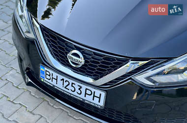 Седан Nissan Sentra 2017 в 