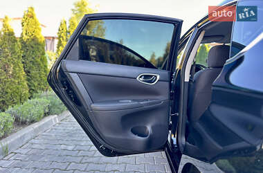 Седан Nissan Sentra 2017 в 