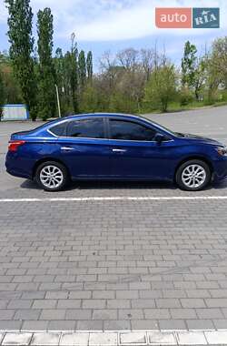 Седан Nissan Sentra 2018 в 