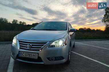 Седан Nissan Sentra 2015 в Львові