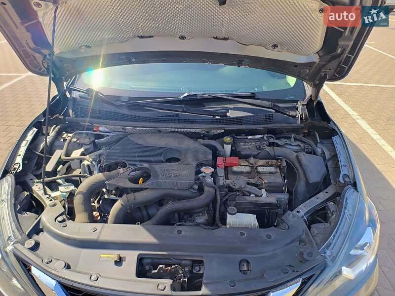 Седан Nissan Sentra 2017 в Киеве фото 13 Седан Nissan Sentra 2017 в Киеве