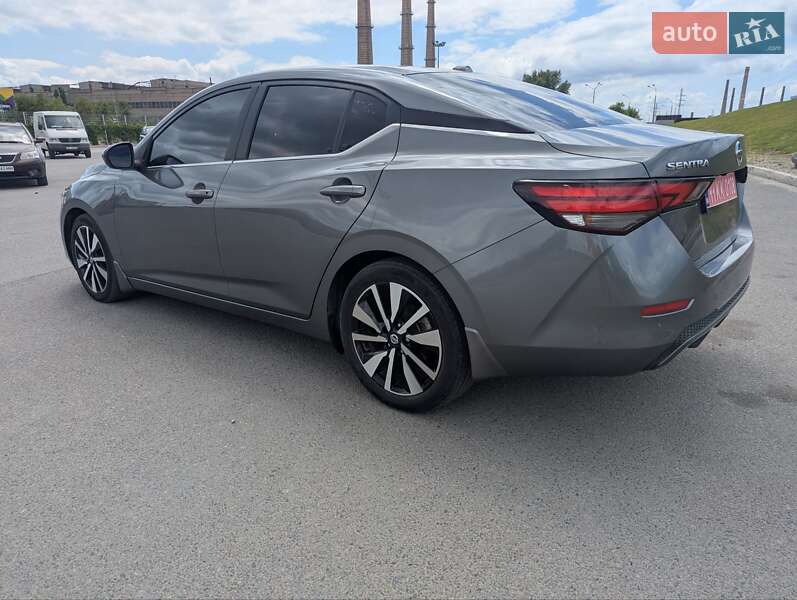 Седан Nissan Sentra 2021 в Днепре