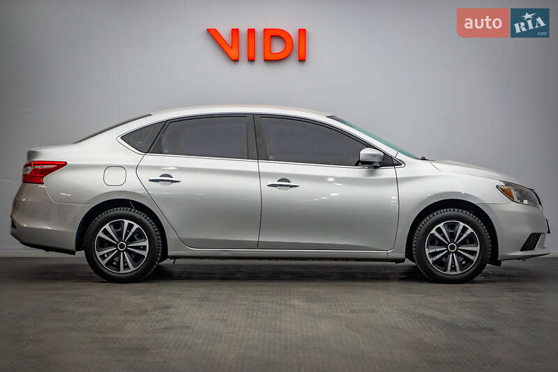 Седан Nissan Sentra 2016 в Києві