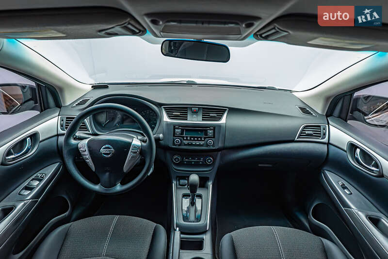 Седан Nissan Sentra 2016 в Києві