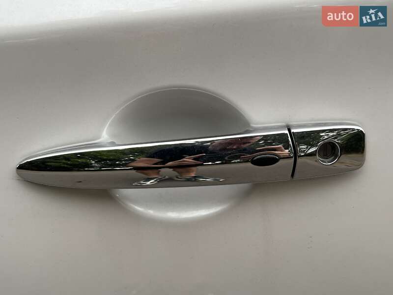 Седан Nissan Sentra 2018 в Днепре фото 22 Седан Nissan Sentra 2018 в Днепре