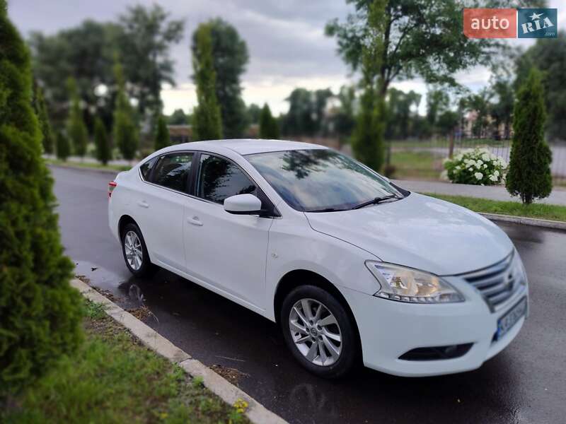Седан Nissan Sentra 2015 в 