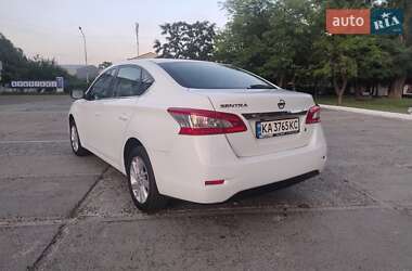 Седан Nissan Sentra 2015 в 