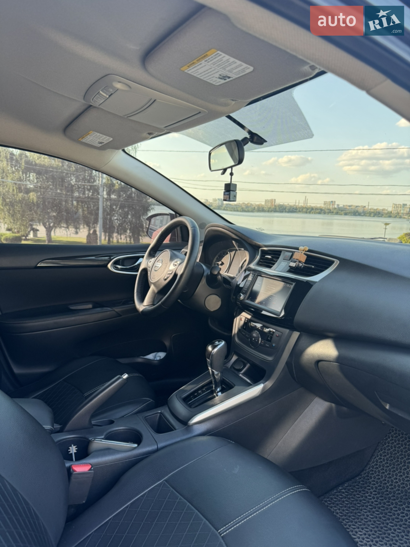 2018 Nissan Sentra - мініатюра 8