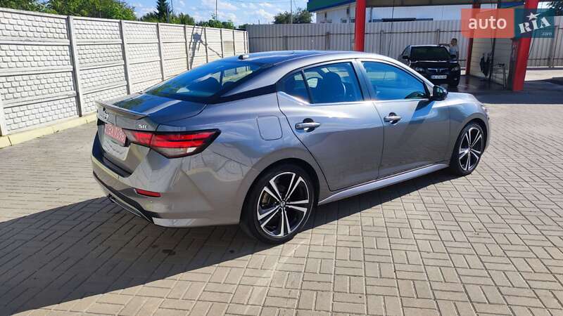 Седан Nissan Sentra 2020 в Ровно