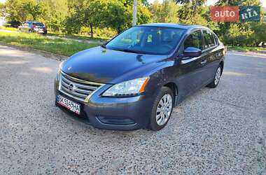 Седан Nissan Sentra 2015 в Нетішині