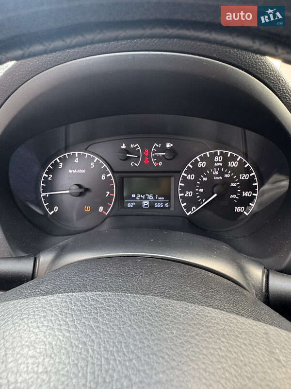 Седан Nissan Sentra 2015 в Тернополі