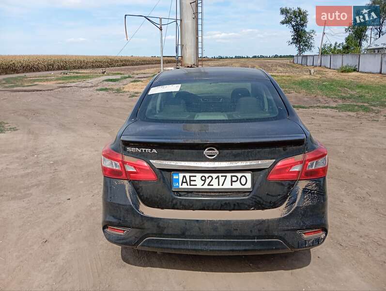Седан Nissan Sentra 2018 в Дніпрі
