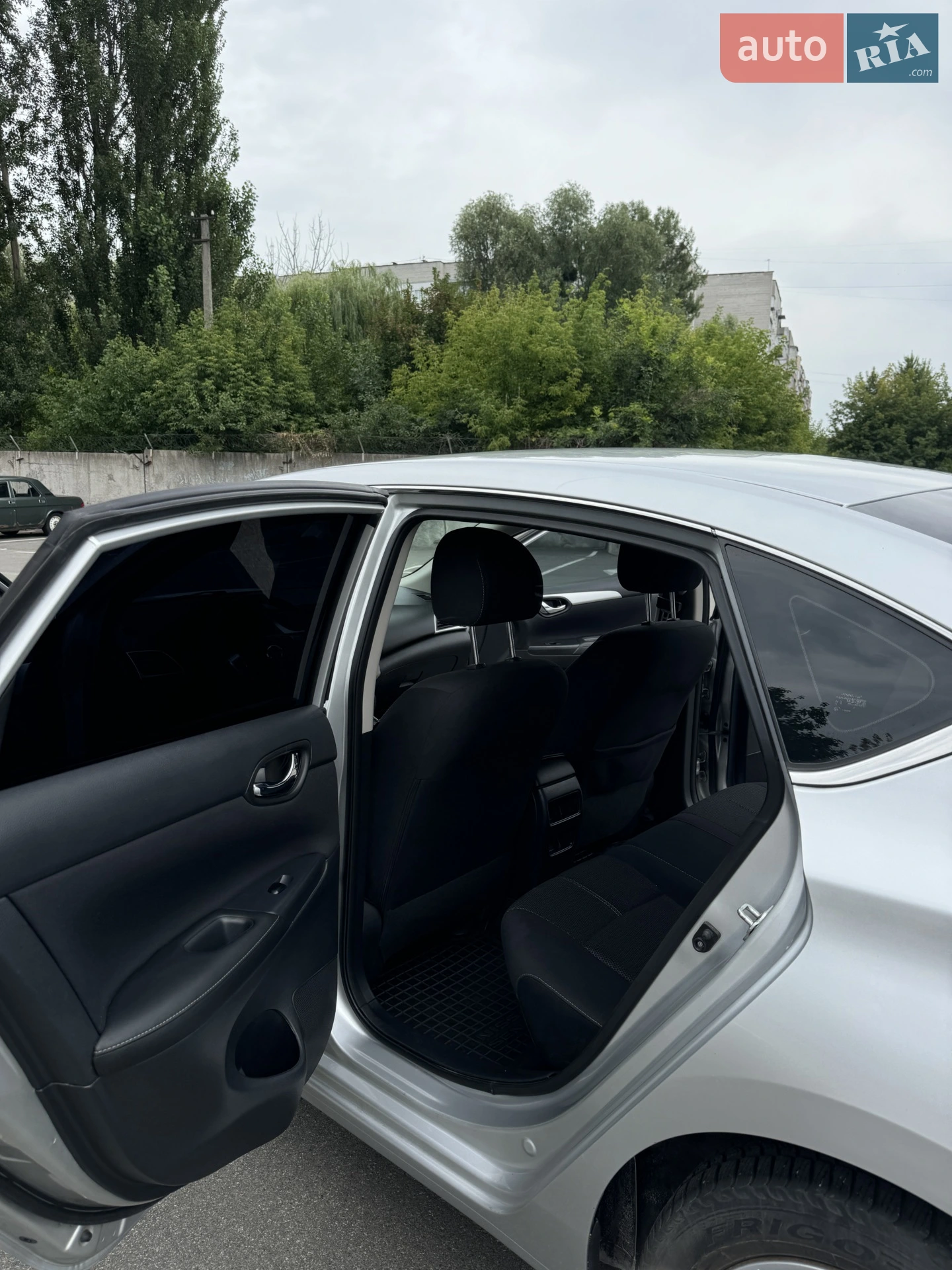 2015 Nissan Sentra - мініатюра 9