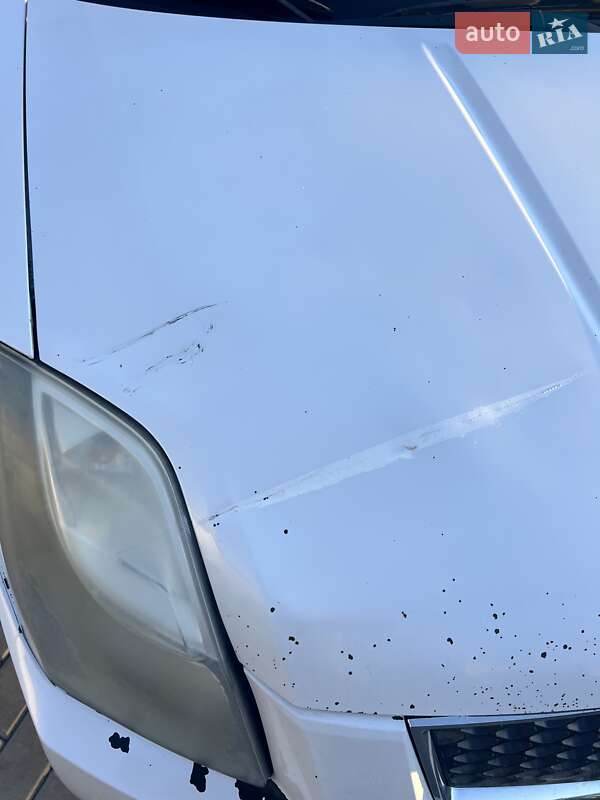 Седан Nissan Sentra 2011 в Черкасах