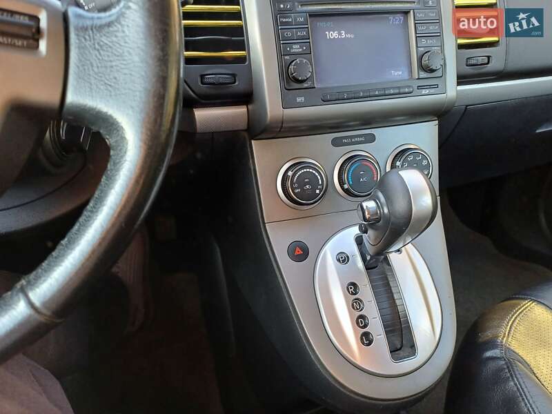 Седан Nissan Sentra 2012 в Чернігові