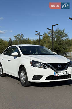 Седан Nissan Sentra 2018 в Днепре