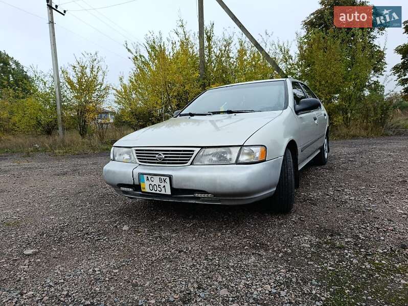 Седан Nissan Sentra 1996 в Ковеле