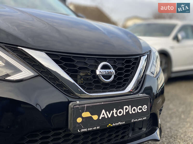 Седан Nissan Sentra 2019 в Луцке