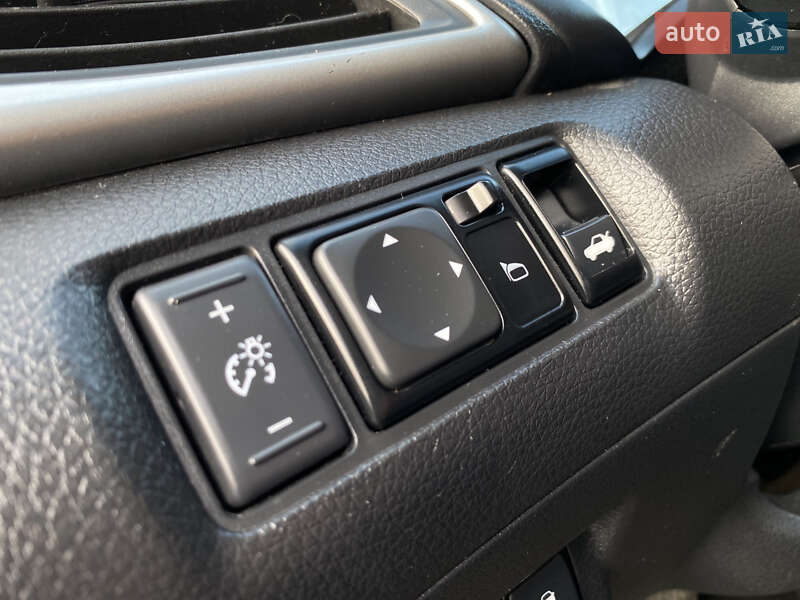 Седан Nissan Sentra 2019 в Луцке