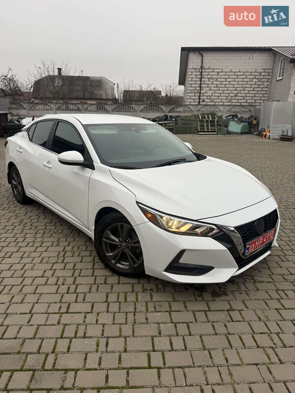 Седан Nissan Sentra 2020 в Киеве фото Седан Nissan Sentra 2020 в Киеве