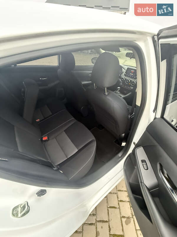 Седан Nissan Sentra 2020 в Киеве фото 16 Седан Nissan Sentra 2020 в Киеве