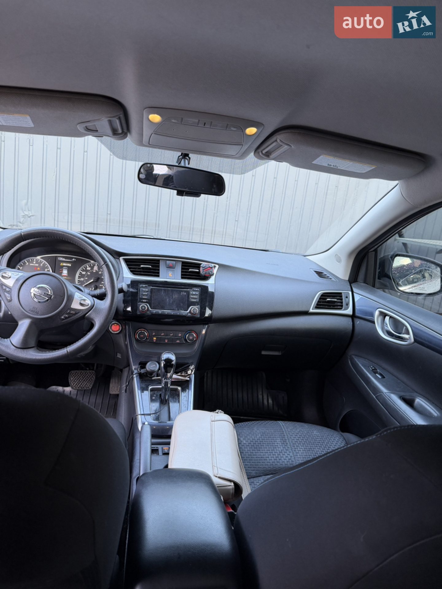 2017 Nissan Sentra - мініатюра 12