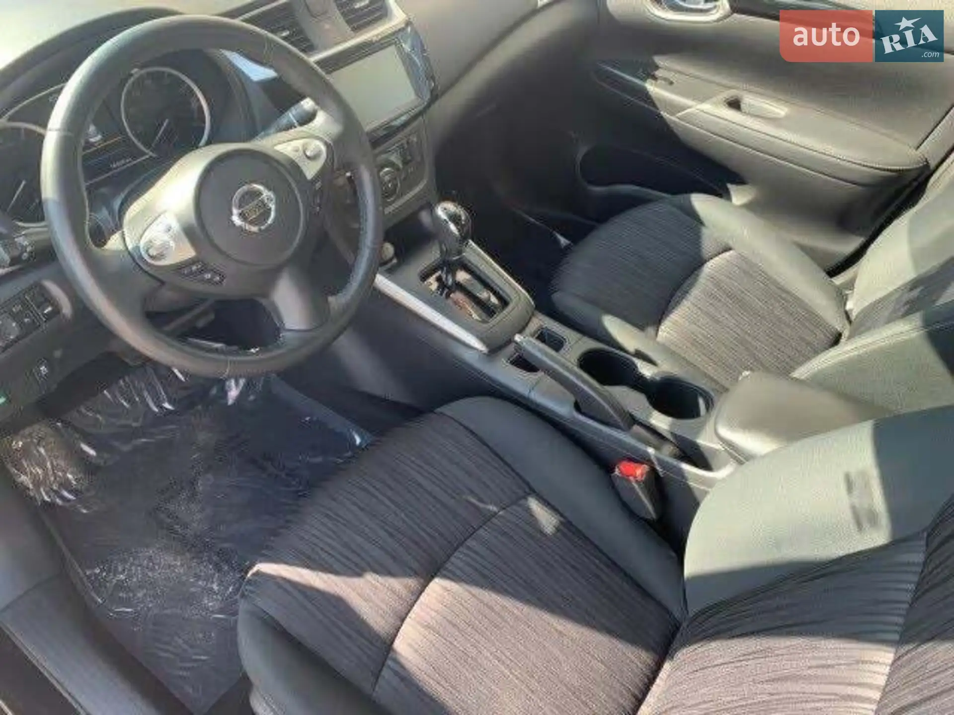 2019 Nissan Sentra - мініатюра 4