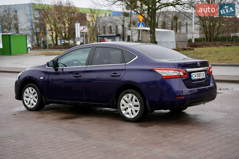 Седан Nissan Sentra 2015 в Киеве