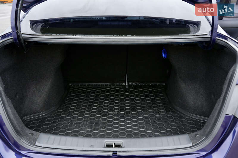 Седан Nissan Sentra 2015 в Киеве