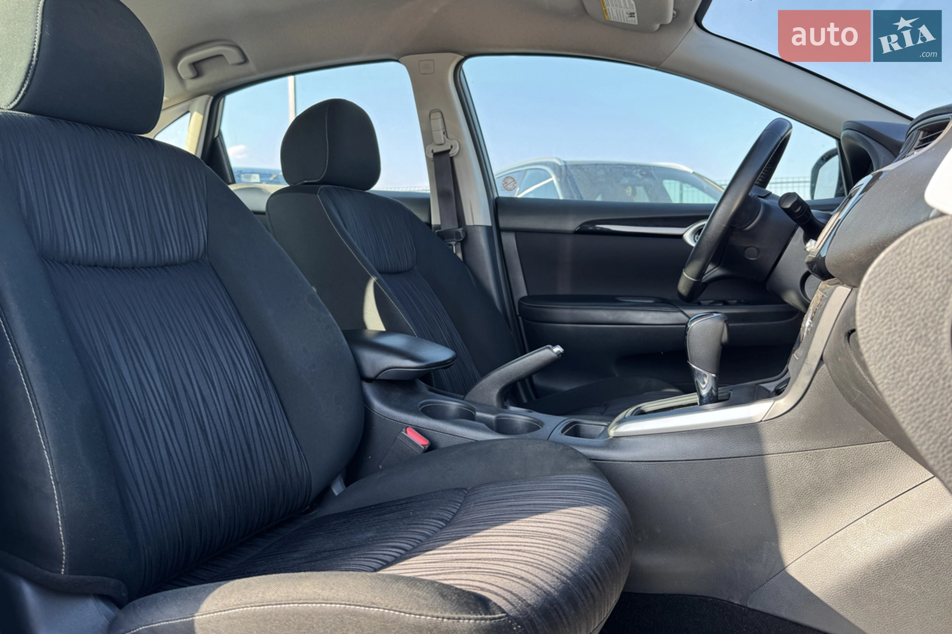 2019 Nissan Sentra - мініатюра 11