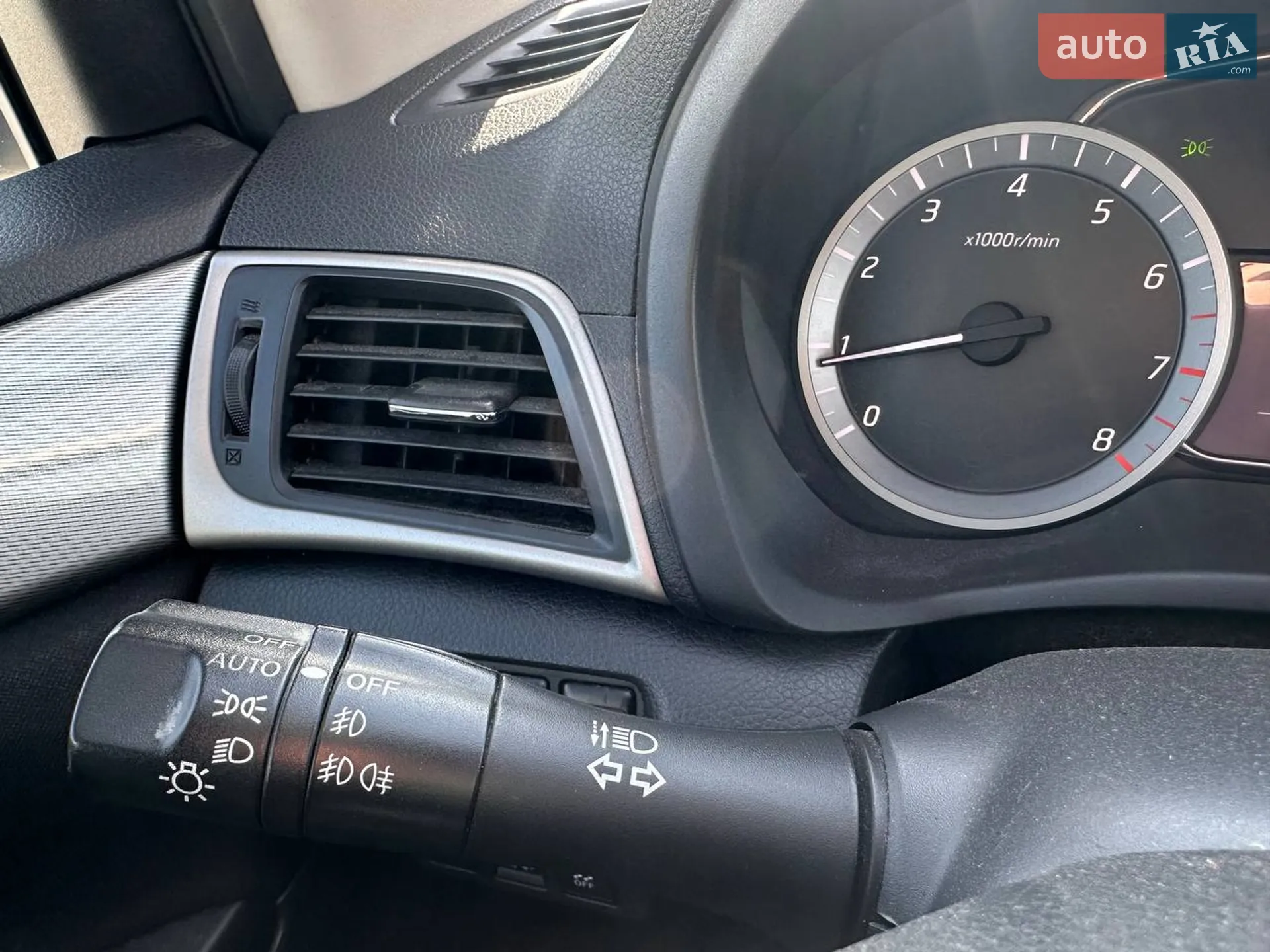 2015 Nissan Sentra - мініатюра 20