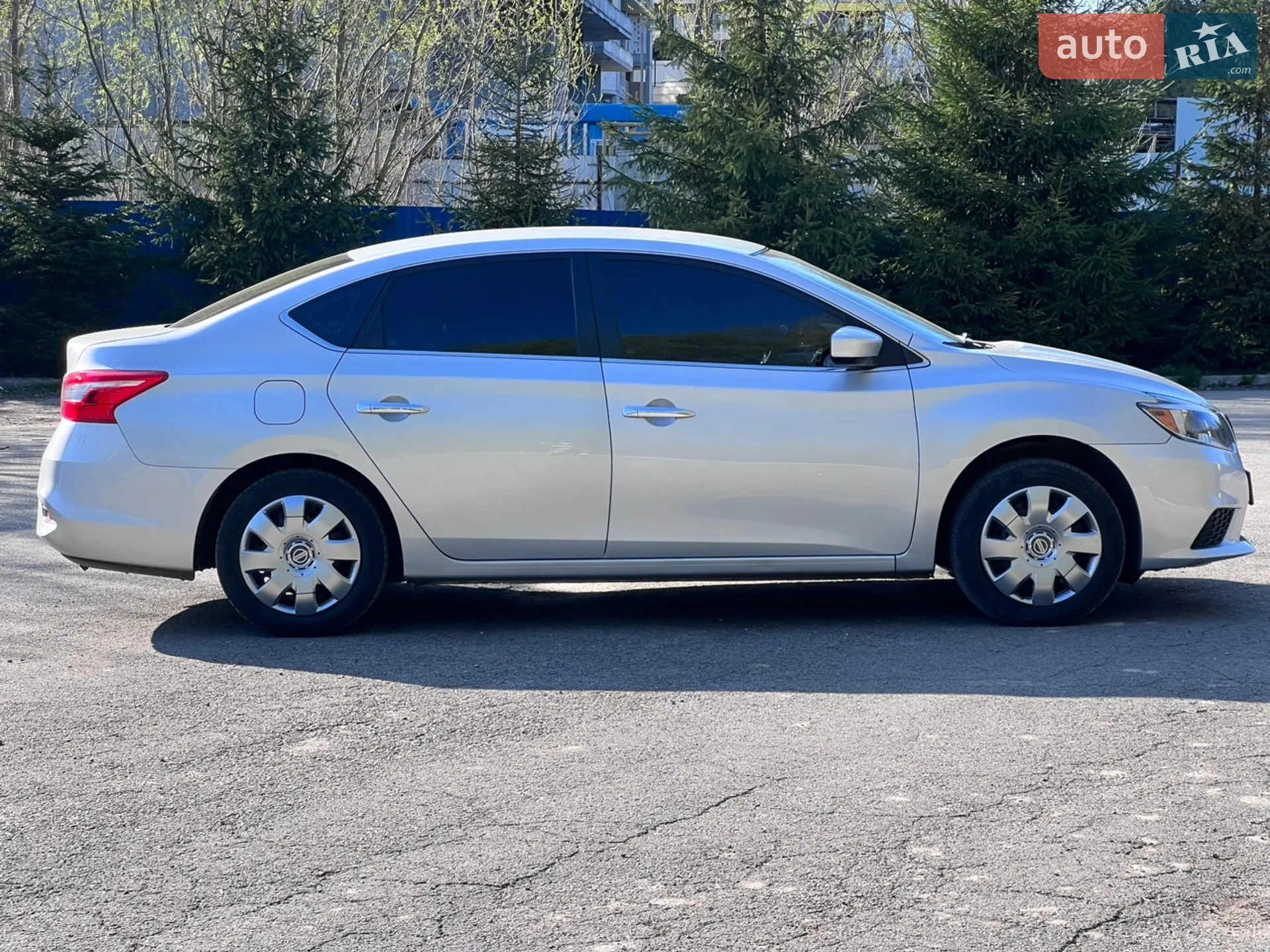 2016 Nissan Sentra - мініатюра 8
